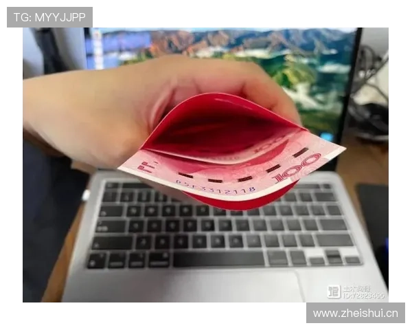 唐佳豪的社交晒图比我整年工资还阔绰，刷到心态要崩